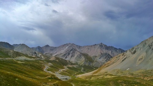 世界原來(lái)廣闊遼遠(yuǎn)