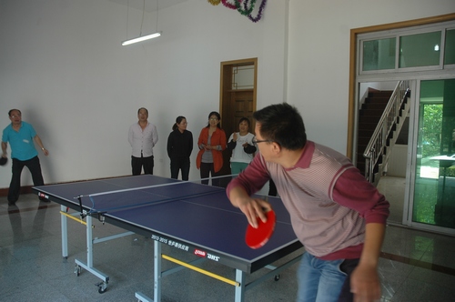 礦建三公司開(kāi)展“迎國(guó)慶”職工乒乓球比賽