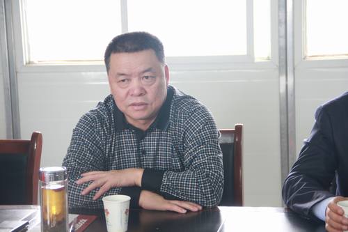 陜煤集團總經理助理、建設集團聯合黨委書記、董事長寧興剛節日期間深入銅煤公司施工生產一線視察慰問