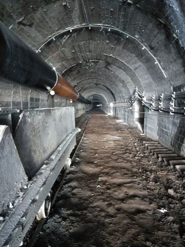 礦建二公司冶坪項目等候室工作面與副斜井井底車場順利貫通