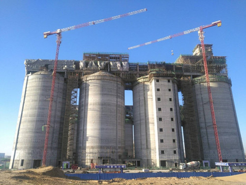 天工公司土建二部加班加點爭速度 大干快上搶工期