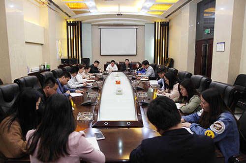 建設集團召開機關青年員工座談會