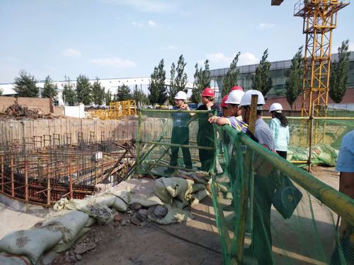 王明智蒞臨紅柳林項目工程施工現場全面檢查指導