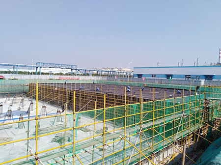 陜煤建設天工公司土建六部高質量推進蒲城清潔能源生產緩沖池工程樹形象