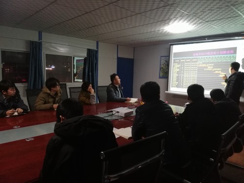 我們站在毛烏素沙漠的起點