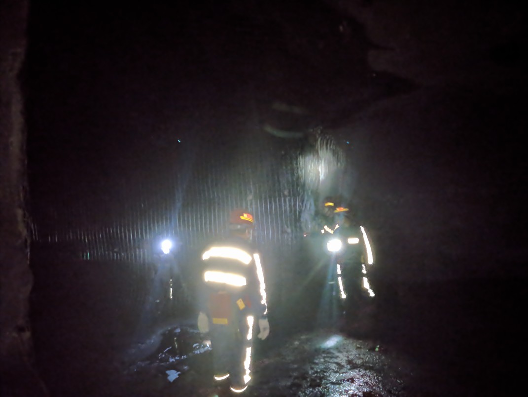 陜煤建設(shè)礦建三公司曹家灘項目部2-2煤回風(fēng)大巷圓滿完成合同內(nèi)掘進工程