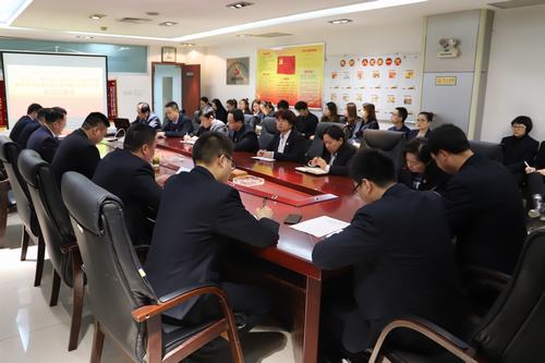 礦建二公司“講政治、敢擔(dān)當(dāng)、改作風(fēng)”專題教育及違規(guī)收送禮金問(wèn)題專項(xiàng)整治工作全面鋪開