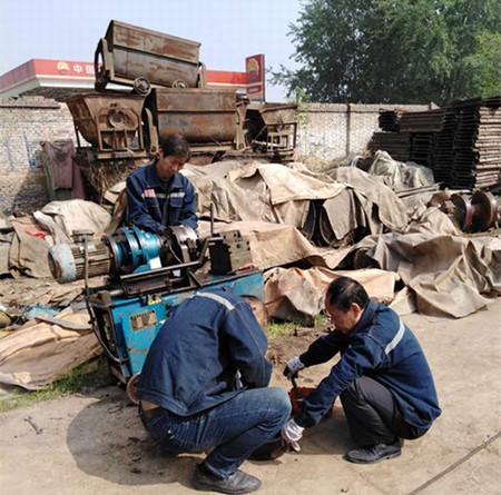 陜煤建設礦建三公司加強設備檢修服務一線生產