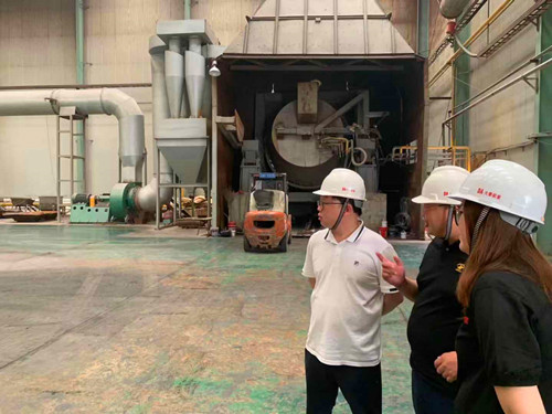 陜煤建設物資公司與陜西大秦鋁業有限責任公司進行業務洽談