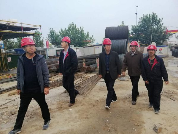 陜煤清潔能源公司領導深入陜煤建設天工公司承建的清源小區住宅項目檢查指導