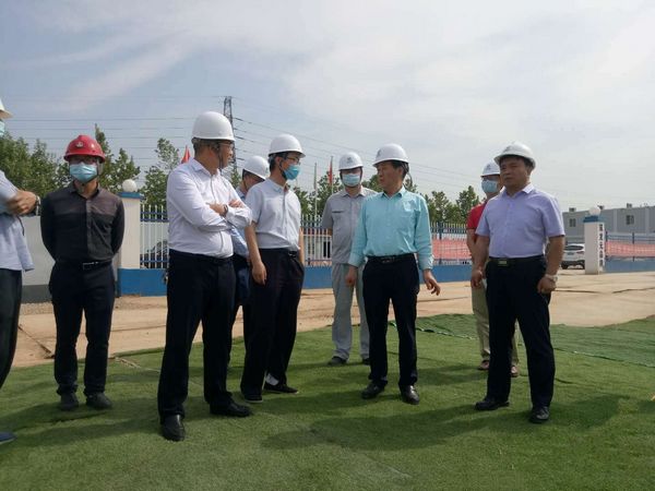 西安市臨潼人大常委會主任李曉明蒞臨天工公司 中儲糧項目部檢查指導工作