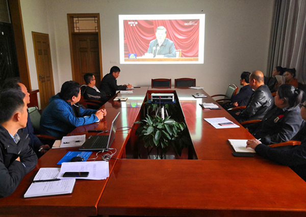 陜煤建設(shè)礦建三公司認(rèn)真學(xué)習(xí)貫徹黨的十九屆五中全會(huì)精神