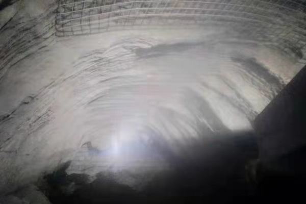 陜煤建設礦建二公司小保當回風大巷南北段順利貫通