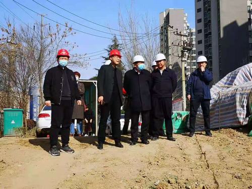 咸陽市副市長王靖蒞臨咸陽市城市停車場BOT項目督導檢查工作