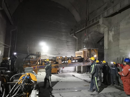 陜煤建設機電安裝公司酒鋼項目部施工大干迎新春