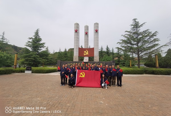 陜煤建設(shè)韓城分公司安裝六項目部開展“永遠(yuǎn)跟黨走”群眾性主題宣傳教育活動