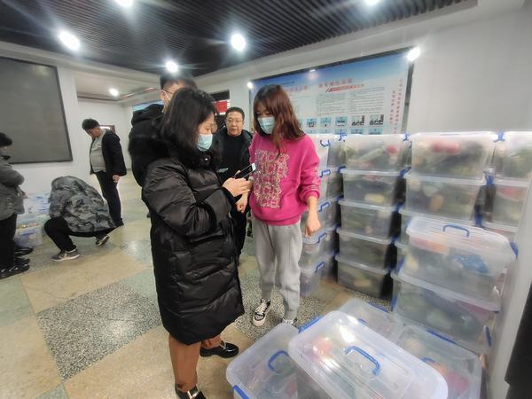 陜煤建設韓城分公司歲末溫暖送上“心”