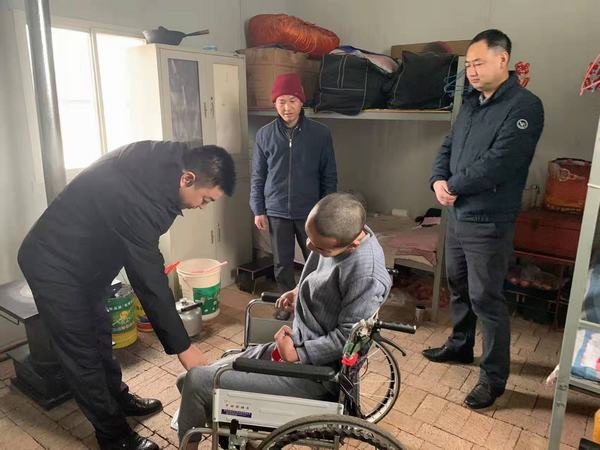 陜煤建設(shè)礦建二公司開(kāi)展春節(jié)前困難職工慰問(wèn)活動(dòng)