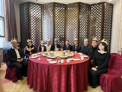 陜煤建設(shè)西北分公司舉辦 “溫暖冬日 幸福前行”主題生日會(huì)