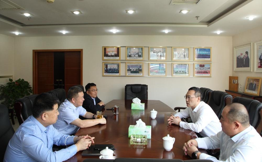 延安旅游集團(tuán)黨委書記、董事長(zhǎng)薛恩宇一行到陜煤建設(shè)座談交流