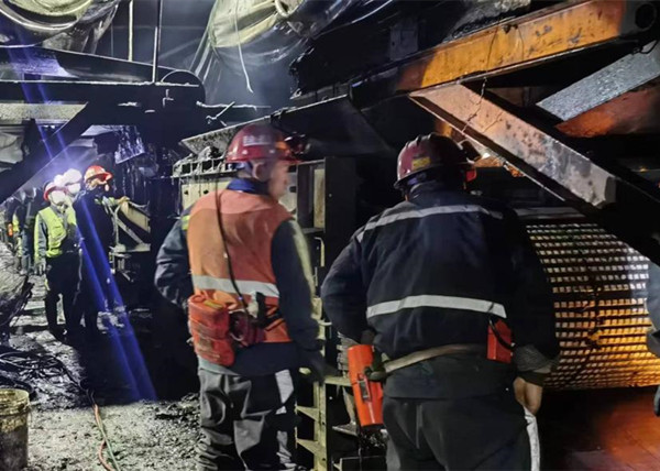 陜煤建設機電安裝公司小保當項目部：只爭朝夕抓開局