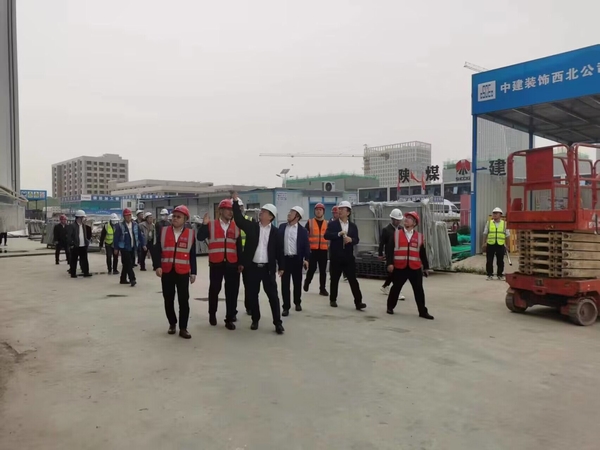 中電科西北集團有限公司副總經(jīng)理薛敏蒞臨陜煤建設渭南分公司北斗星基建設項目參觀指導