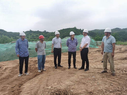 陜煤建設西北分公司：隴縣縣委副書記翟建平一行到隴縣100MW 農光互補發電項目檢查指導