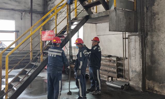 陜煤建設(shè)洗選煤運營公司第五項目部順利完成了陜西小保當?shù)V業(yè)公司選煤廠7部膠帶機帶面更換工程