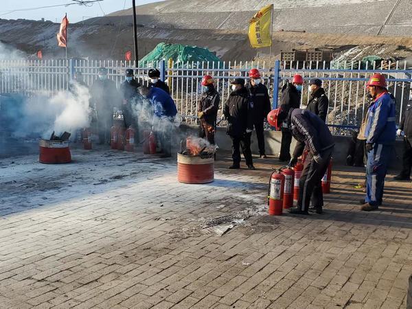 陜煤建設煤礦運營服務分公司：“三落實三確?！贝龠M“百日安全規范行”活動順利推進