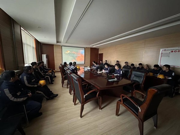 陜煤建設洗選煤運營公司神渭首端運營項目部： 百日安全有時限  工作安全無時限