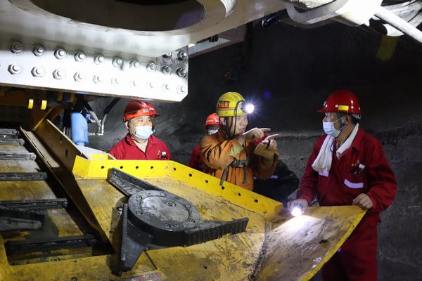 陜煤建設集團礦建二公司：扎牢生產“安全網”