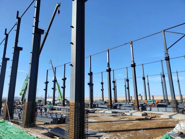 陜煤建設(shè)渭南分公司第十五項(xiàng)目部頂嚴(yán)寒搶工期 打響冬季施工“攻堅(jiān)戰(zhàn)”