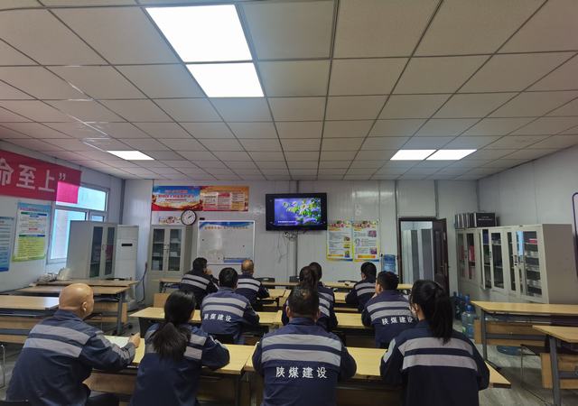 陜煤建設洗選煤運營公司紅柳林洗煤廠項目部黨支部：強化紀律意識 檢驗學習成效