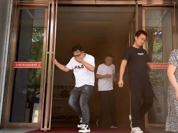 以演筑防 以練為戰