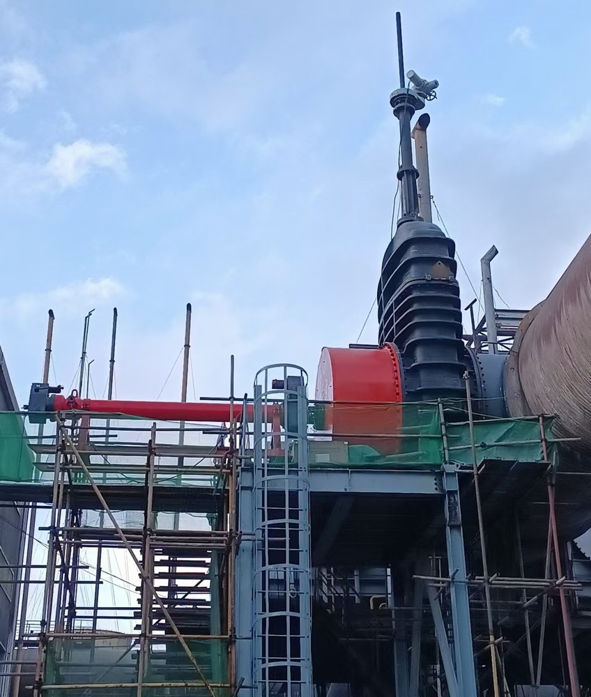 全力以赴！八小時(shí)圓滿完成煤氣管道DN2400帶壓開(kāi)孔作業(yè)