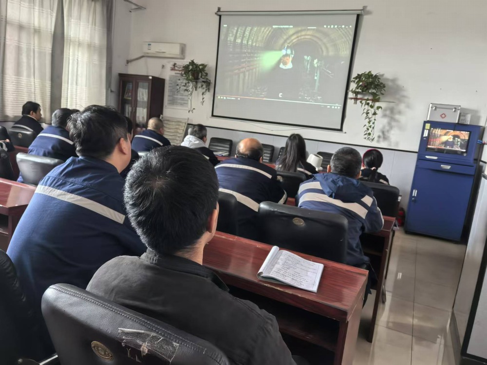 陜煤建設洗選煤運營公司澄合山陽運營項目部：以安全“預警”?！绊槙场辫T“防線”