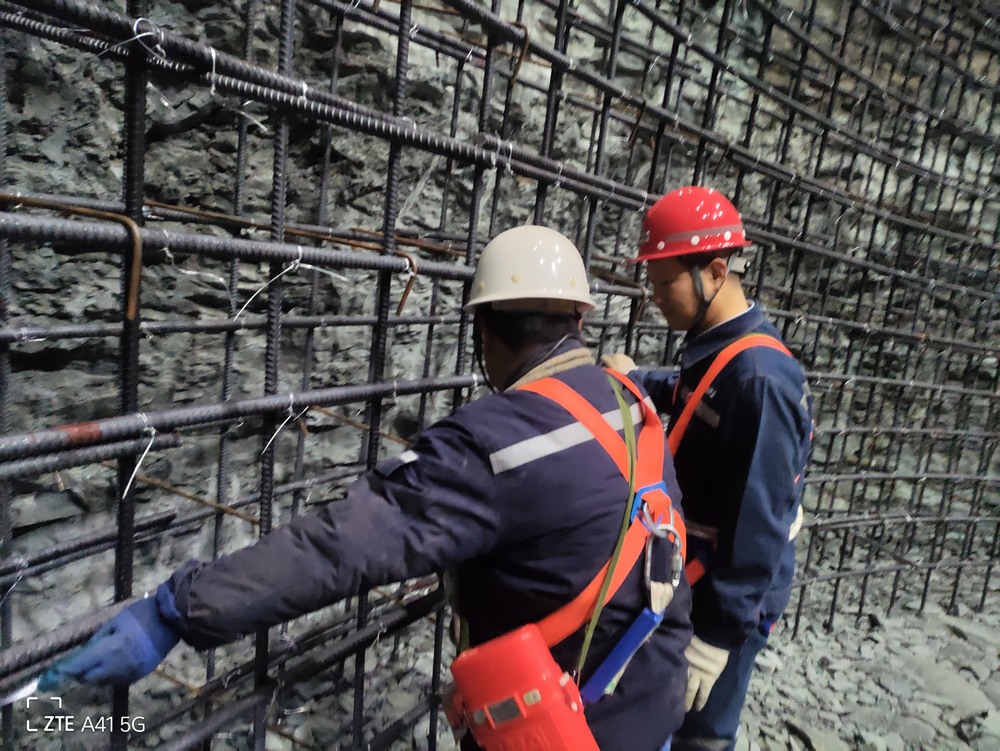 喜報！陜煤建設礦建二公司施工的曹家灘煤礦副立井井筒大斷面壁座施工驗收完畢