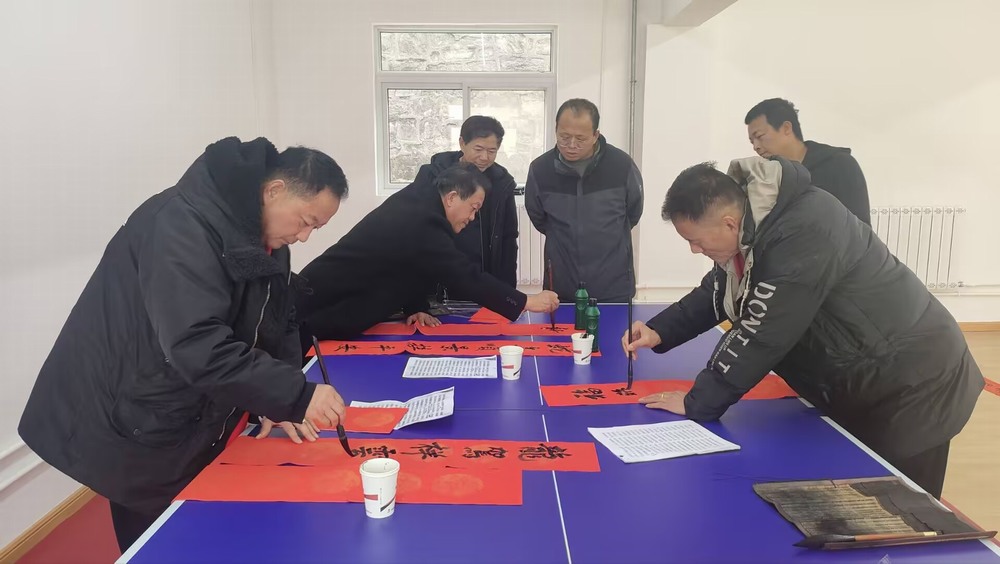 陜煤建設(shè)銅煤公司開(kāi)展“新春送溫暖”系列活動(dòng)