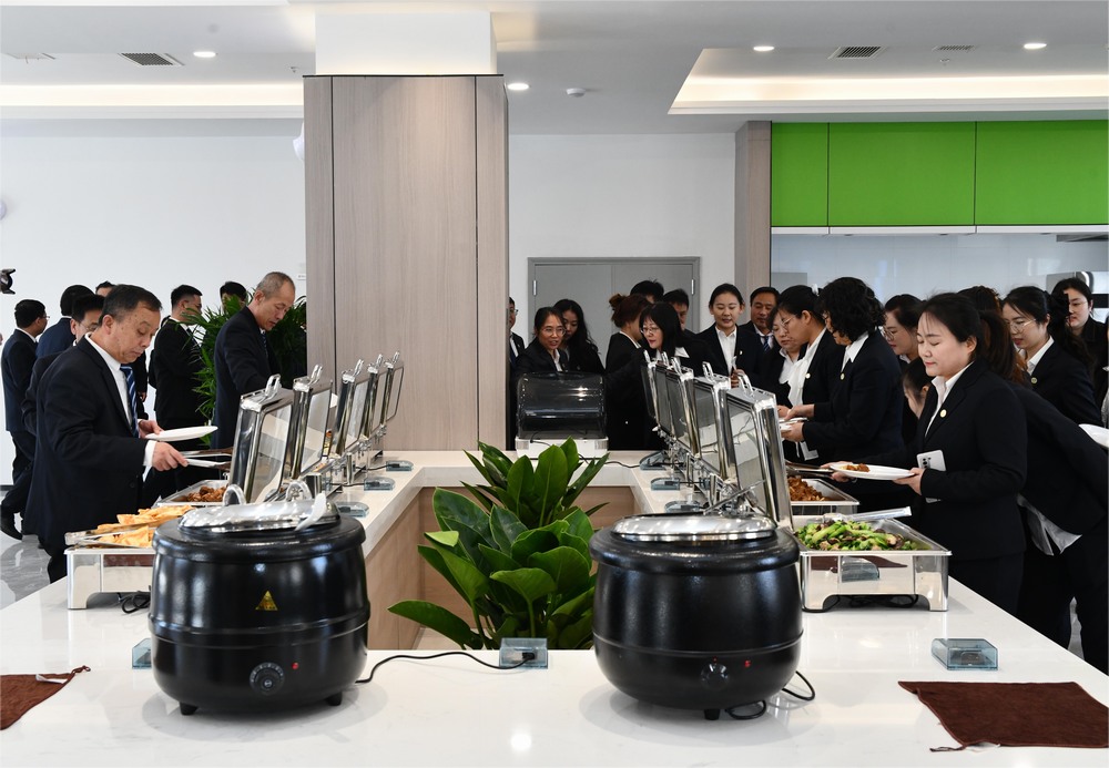 陜煤建設天工公司:“舌尖上的關懷”,職工新餐廳暖心登場