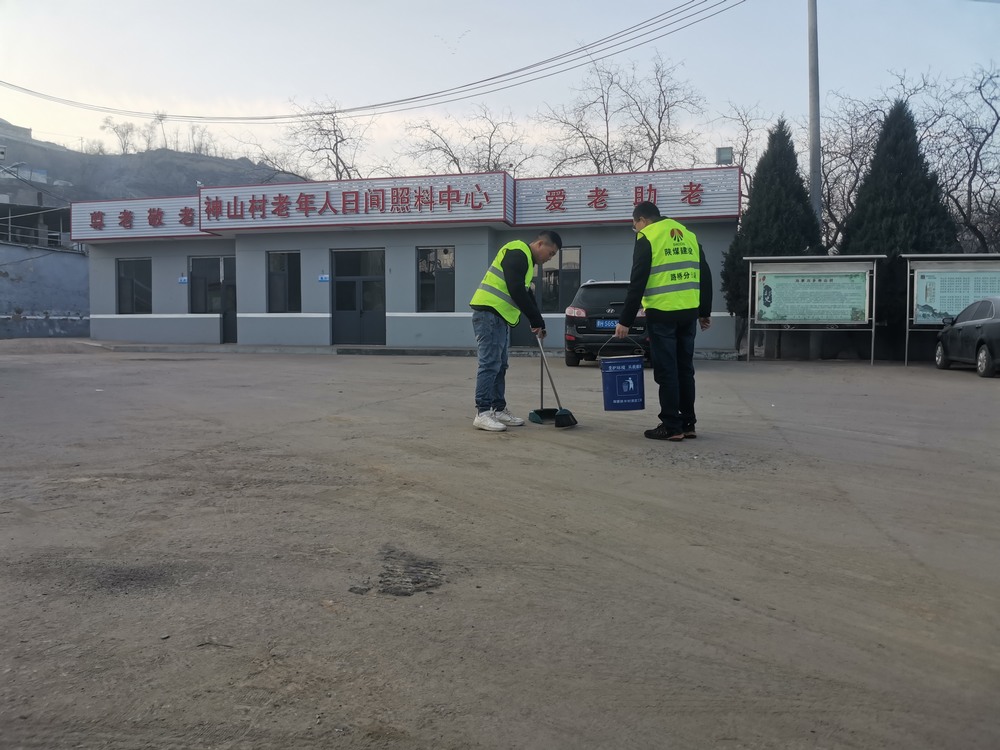 陜煤建設路橋分公司:學雷鋒,三月春“鋒”暖人心