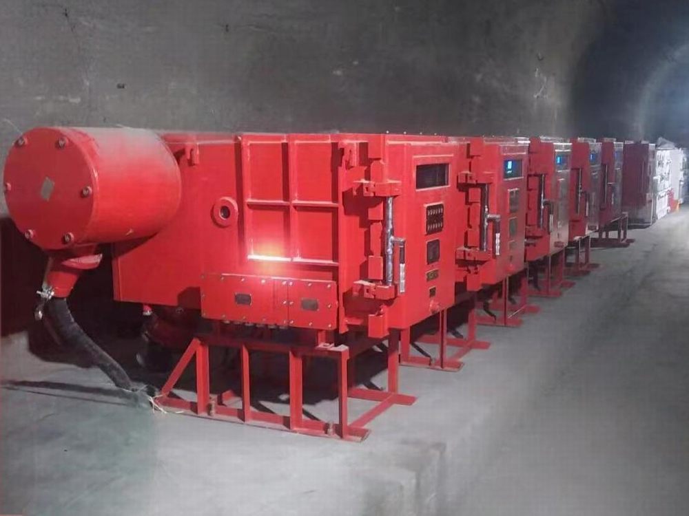 陜煤建設(shè)機(jī)電安裝公司黃陵項目部膠帶機(jī)順利帶煤試運轉(zhuǎn)