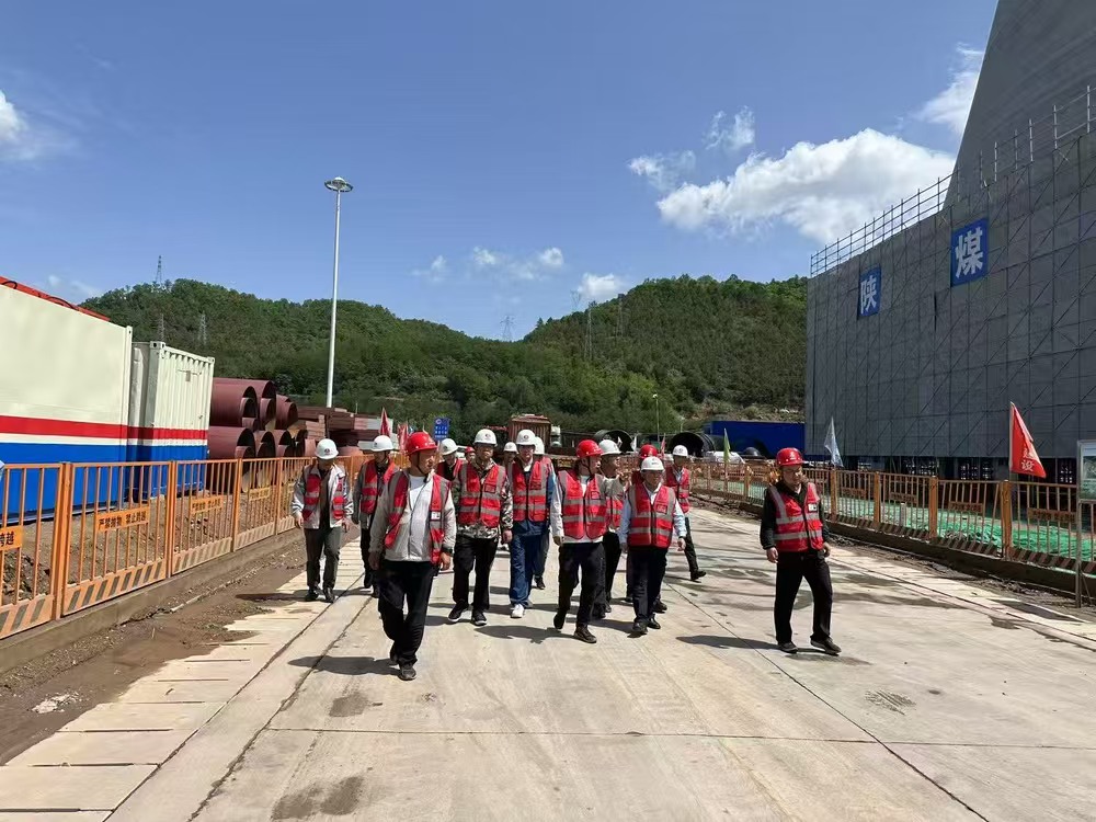 陜煤建設(shè)黃陵電廠項(xiàng)目部:技術(shù)經(jīng)驗(yàn)雙賦能 互學(xué)互鑒顯成效