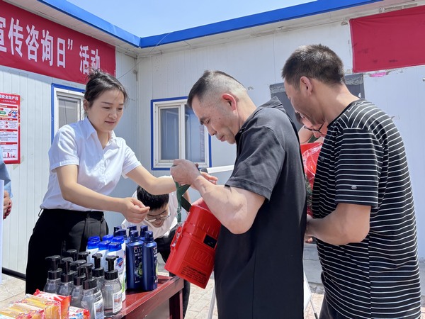 陜煤建設煤礦運營服務分公司:安全生產“她”力量 巾幗助力守平安