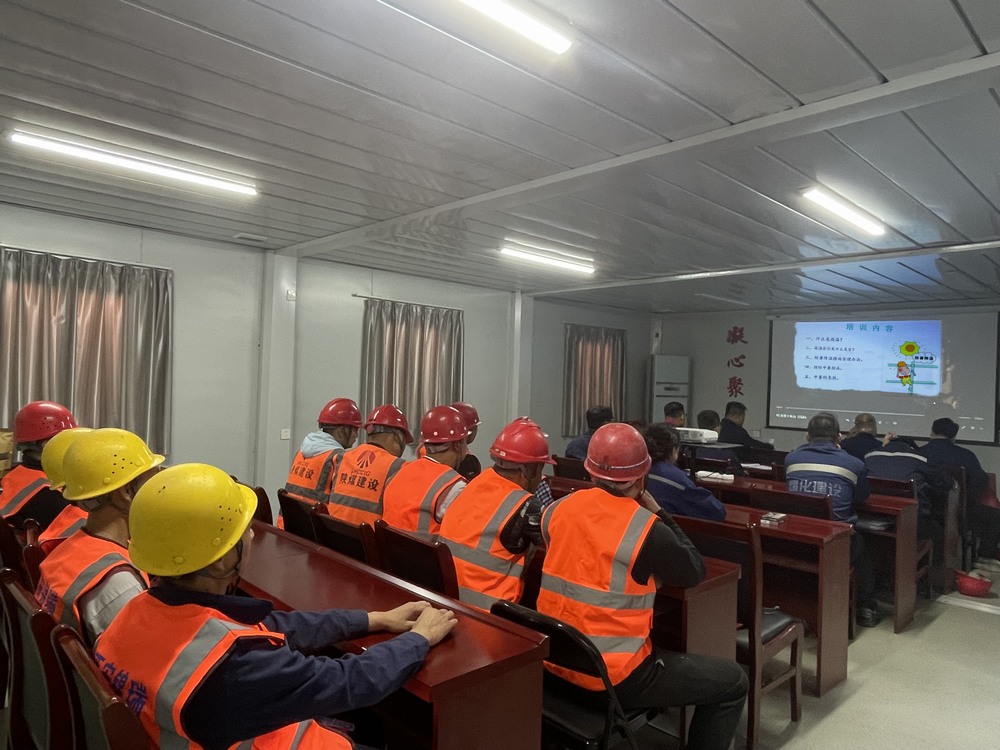 陜煤建設(shè)韓城分公司土建六項目部:高溫“烤”驗下,工會“涼”策護(hù)平安