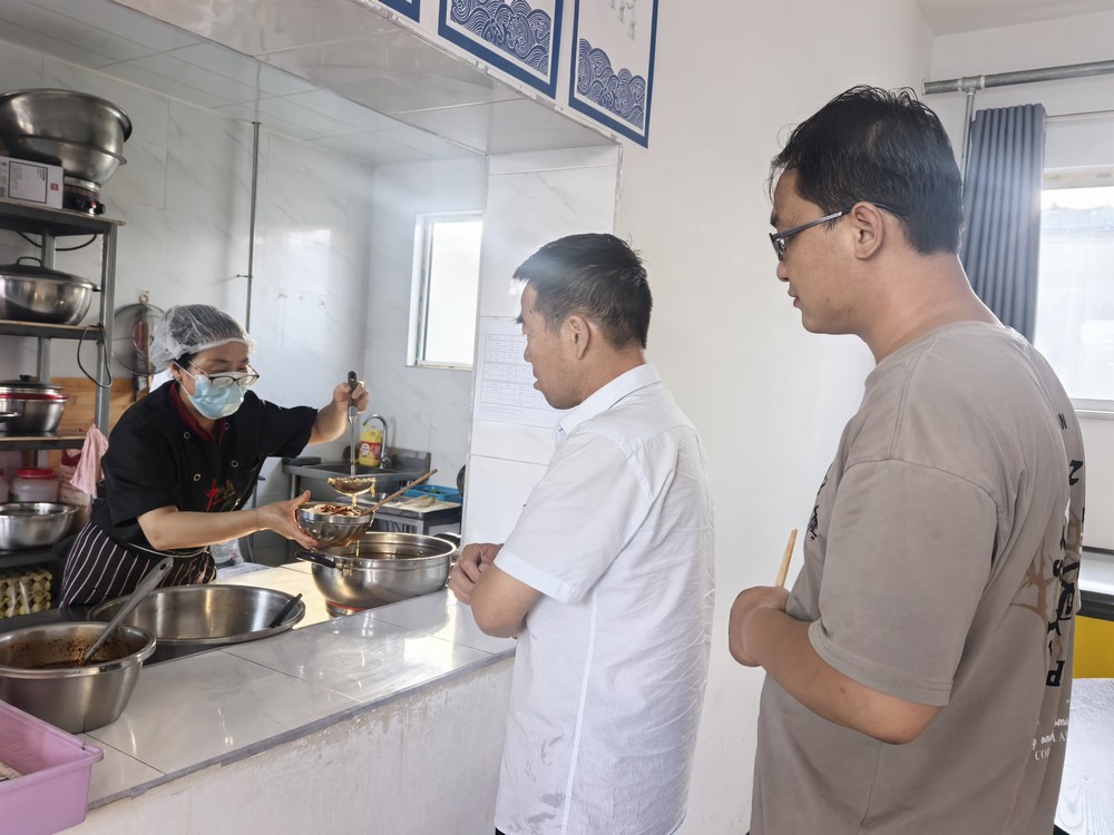 陜煤建設(shè)洗選煤運(yùn)營(yíng)公司第五項(xiàng)目部:“兩堂一舍”煥新 筑牢幸福生產(chǎn)力