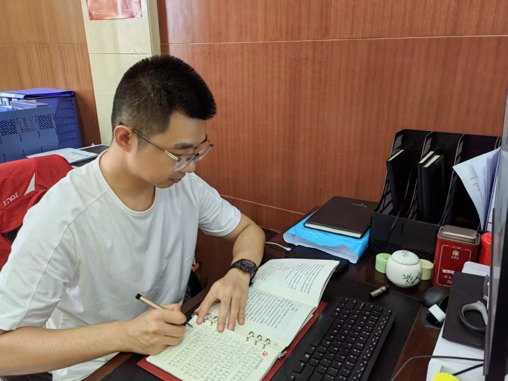 陜煤建設(shè)煤礦運(yùn)營(yíng)服務(wù)分公司:以“兵”鑄魂 以“心”聚力