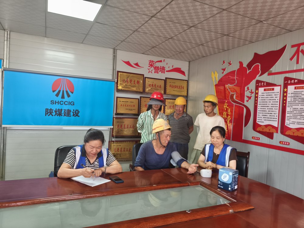 “她力量”溫暖一線 鼓干勁詮釋擔(dān)當(dāng)