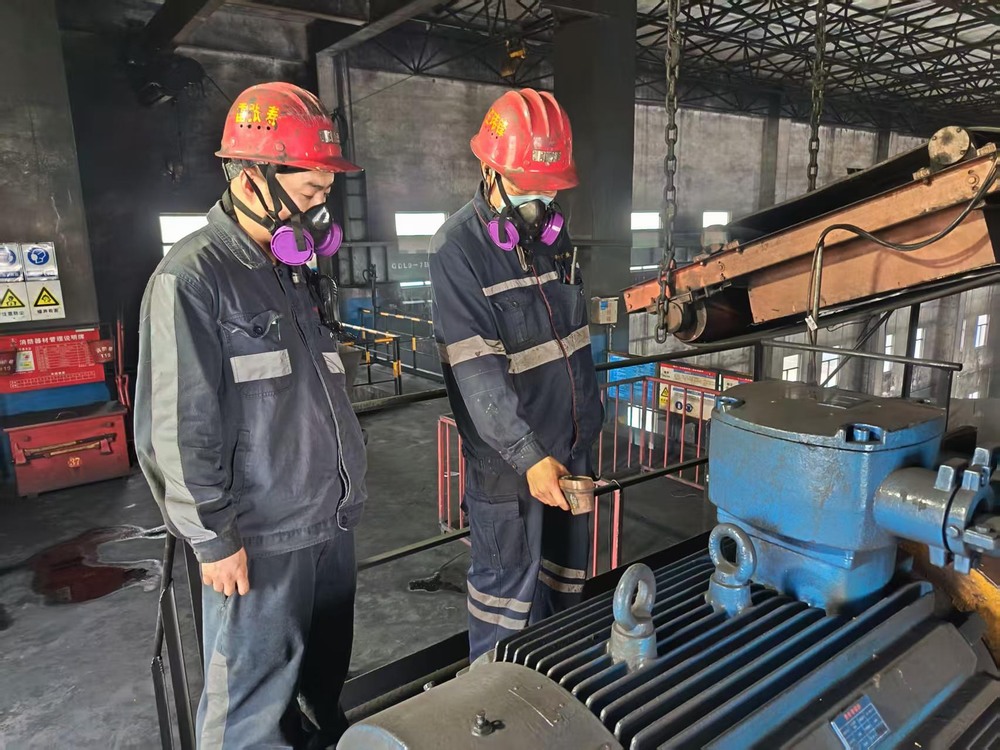 陜煤建設洗選煤運營公司澄合山陽運營項目部：烈日炙烤，他們的堅守最“滾燙”