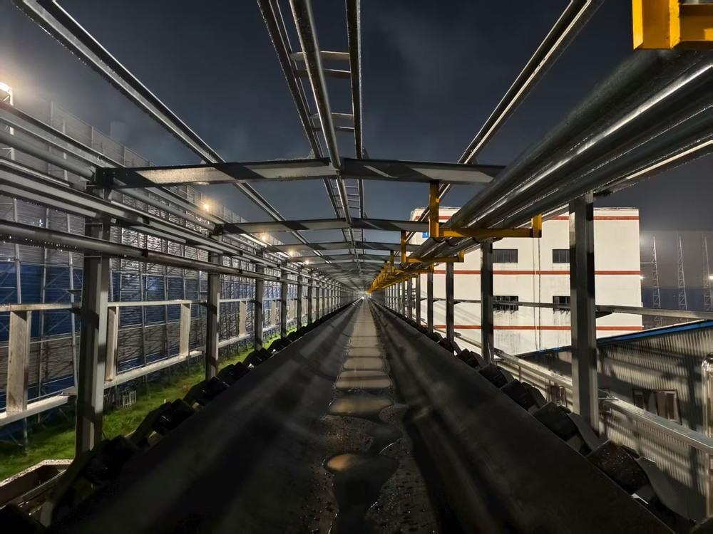 陜煤建設(shè)路橋分公司荊州項目部:風(fēng)雨無阻,決戰(zhàn)830節(jié)點目標(biāo)紀(jì)實