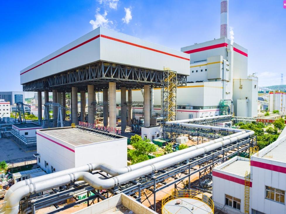 陜煤建設機電安裝公司新元潔能項目部:蒸汽管道施工及吹掃圓滿收官 筑牢城市供熱根基